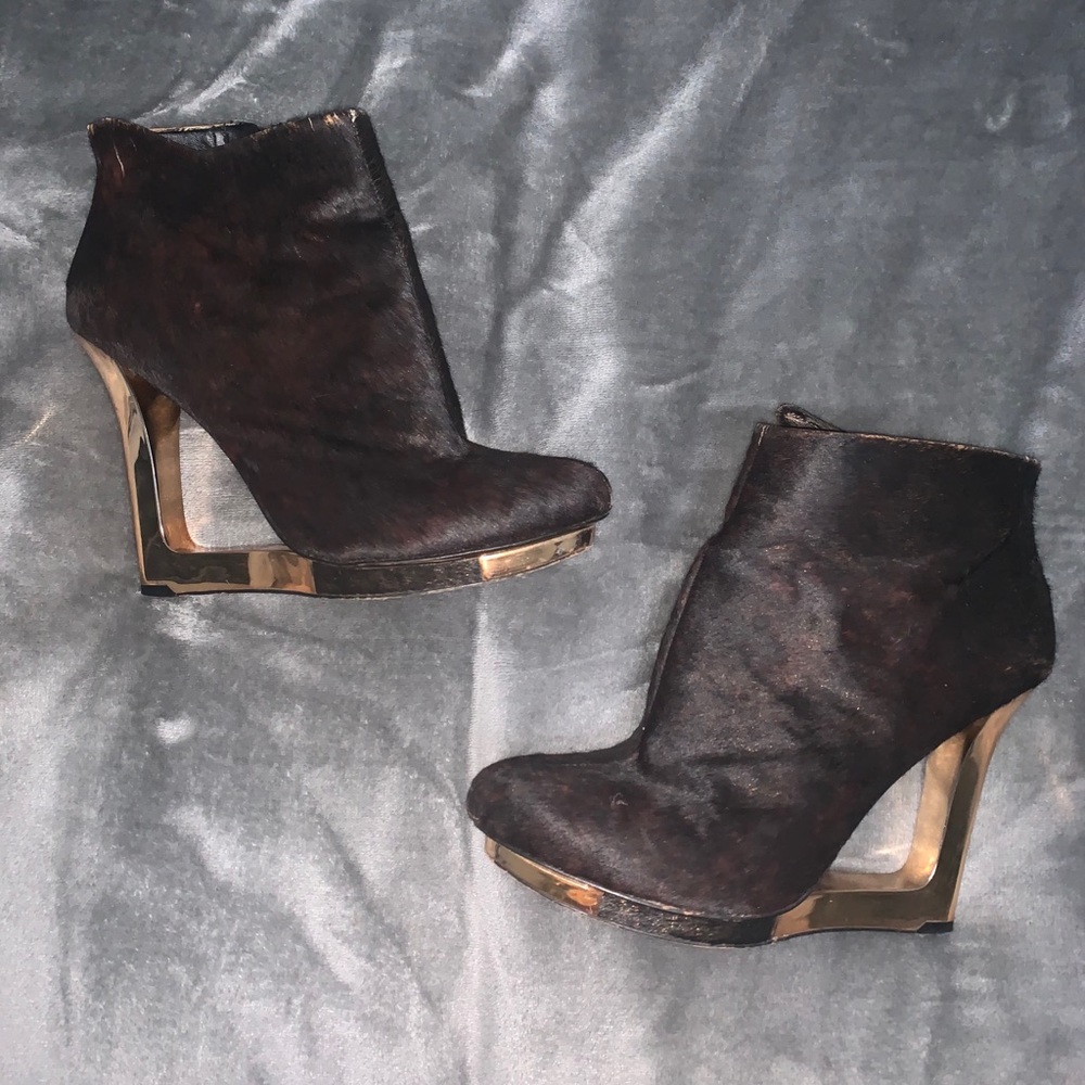 Pony hair booties